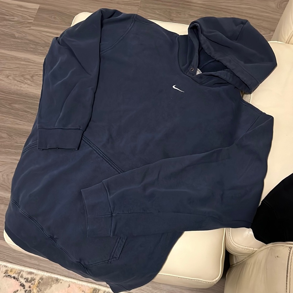 nike middle swoosh hoodie